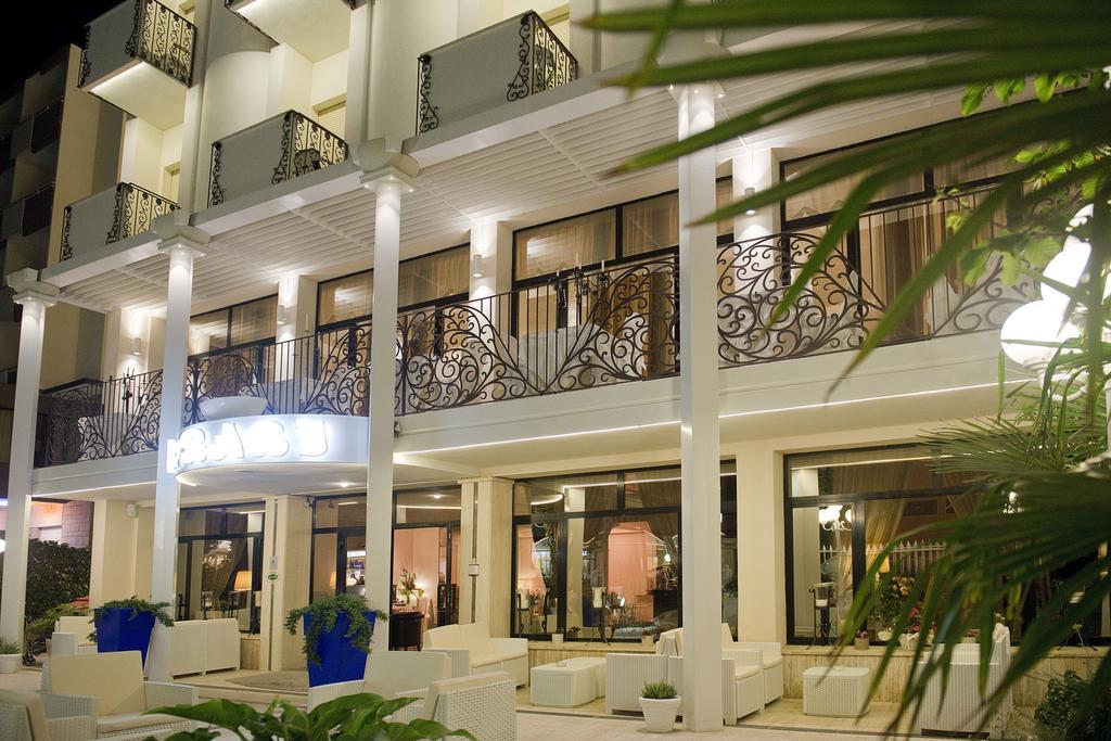 Hotel Baby B&B Milano Marittima Dış mekan fotoğraf