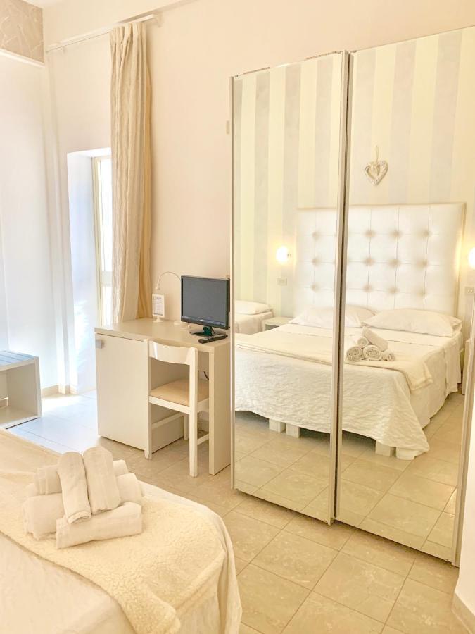 Hotel Baby B&B Milano Marittima Dış mekan fotoğraf