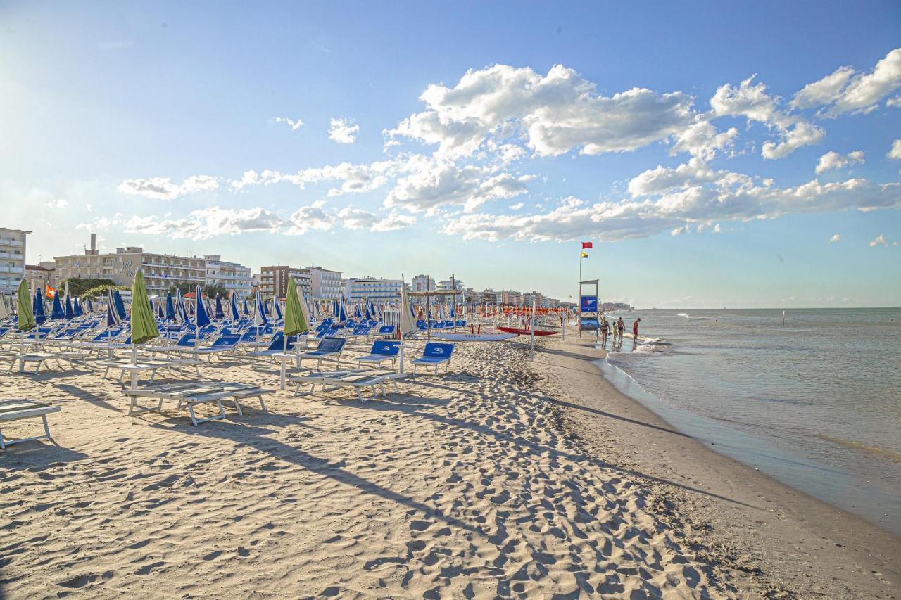 Hotel Baby B&B Milano Marittima Dış mekan fotoğraf