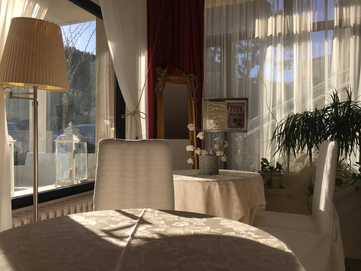 Hotel Baby B&B Milano Marittima Dış mekan fotoğraf