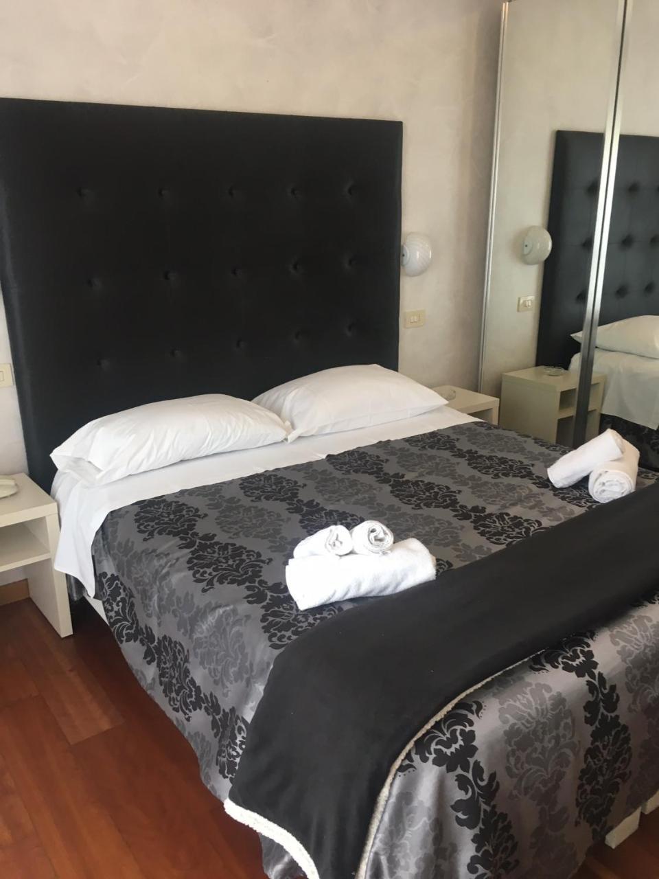 Hotel Baby B&B Milano Marittima Dış mekan fotoğraf
