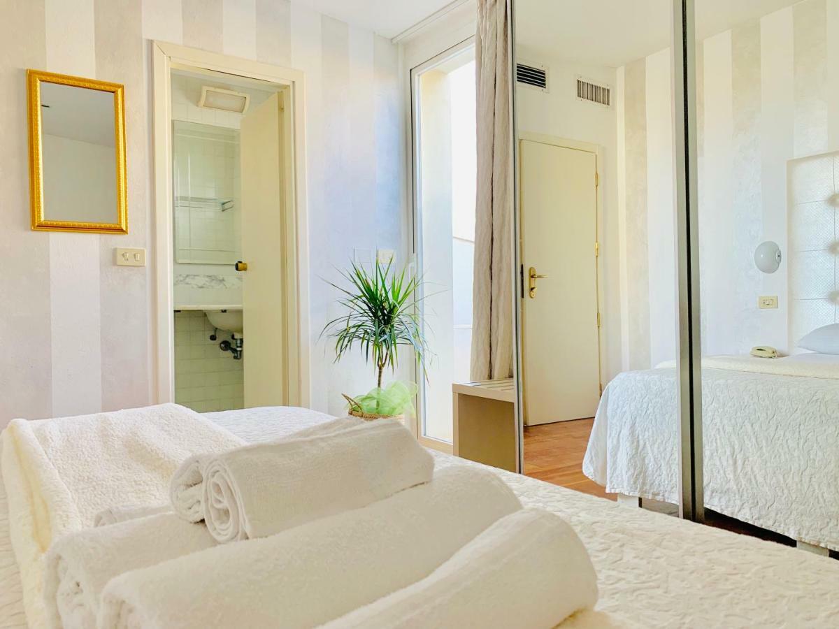 Hotel Baby B&B Milano Marittima Dış mekan fotoğraf