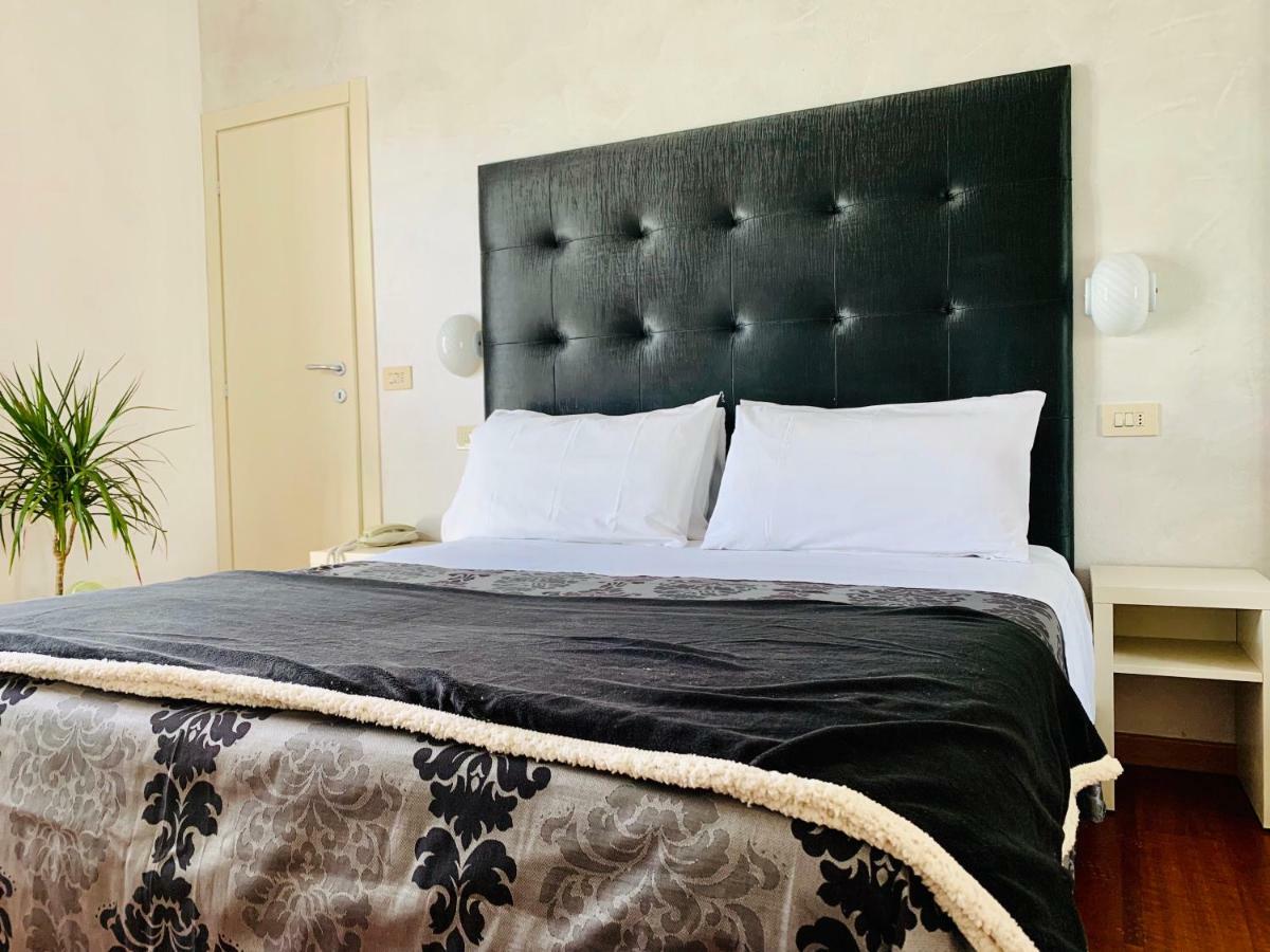 Hotel Baby B&B Milano Marittima Dış mekan fotoğraf